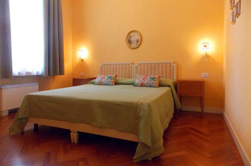 B&B Cesena5 Milão Exterior foto